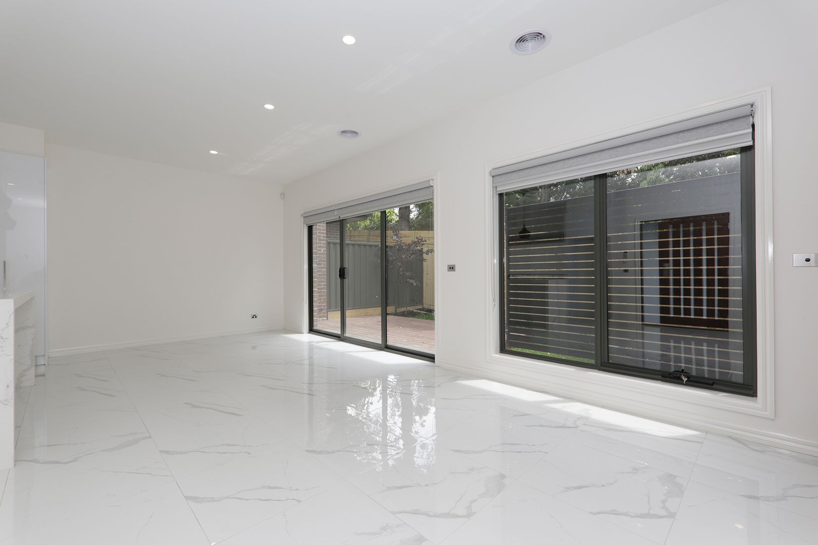 2/39 Wooddale Grove, Donvale, VIC 3111, Donvale - Thumbnail 3