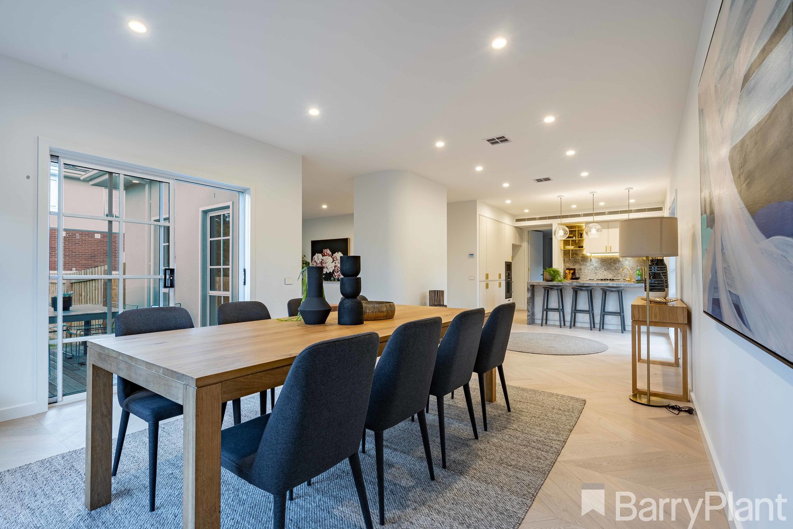 2/4-5 Tawonga CourtGlen Waverley, VIC 3150, Glen Waverley - Thumbnail 3