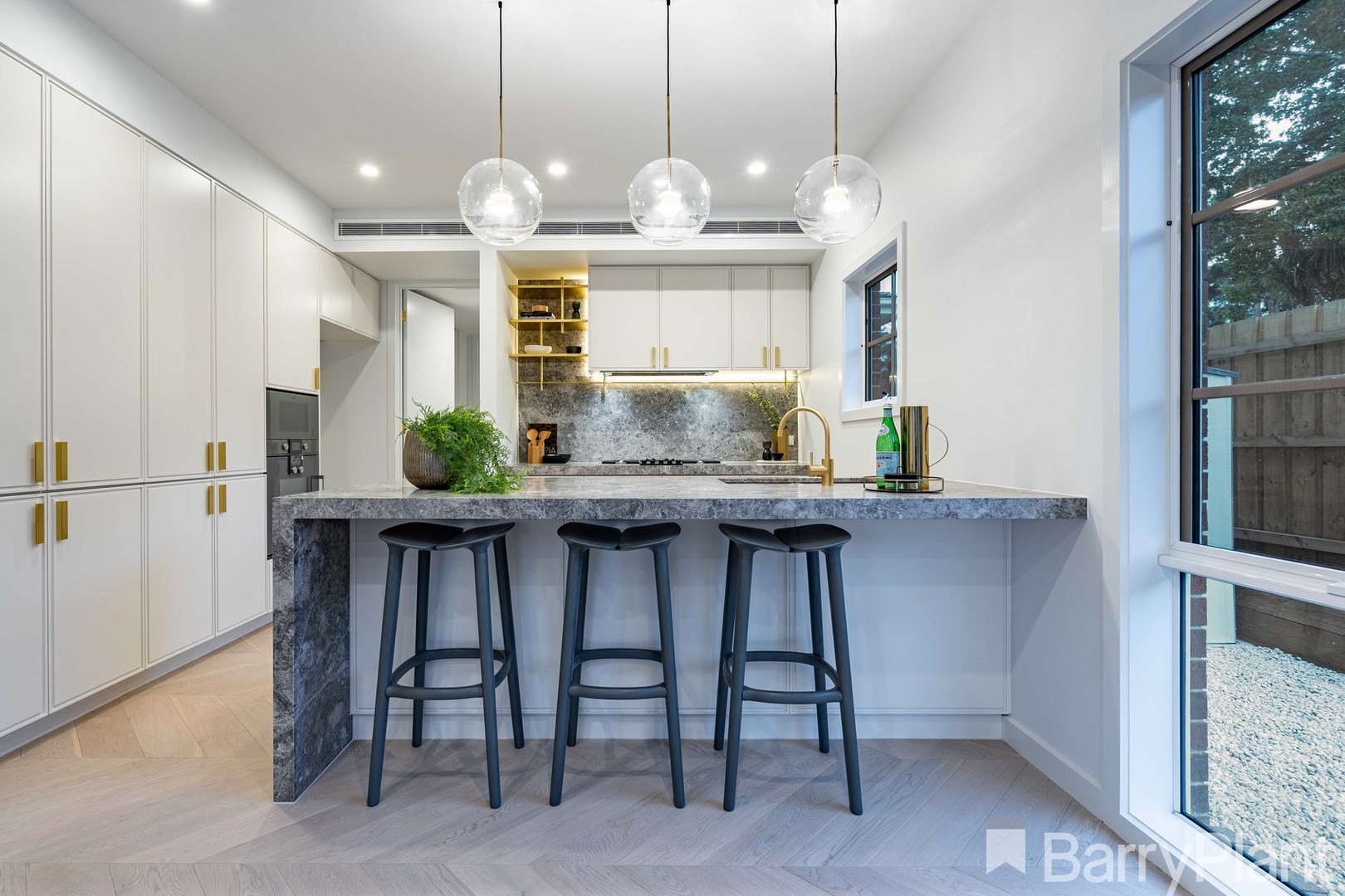 2/4-5 Tawonga CourtGlen Waverley, VIC 3150, Glen Waverley - Thumbnail 6