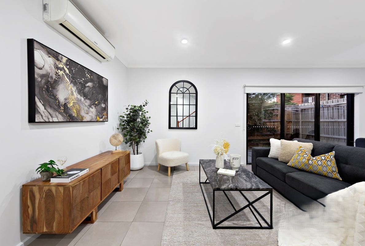 2/4 Andrew Road, St Albans, VIC 3021 - Thumbnail 2 - 07/11/2025