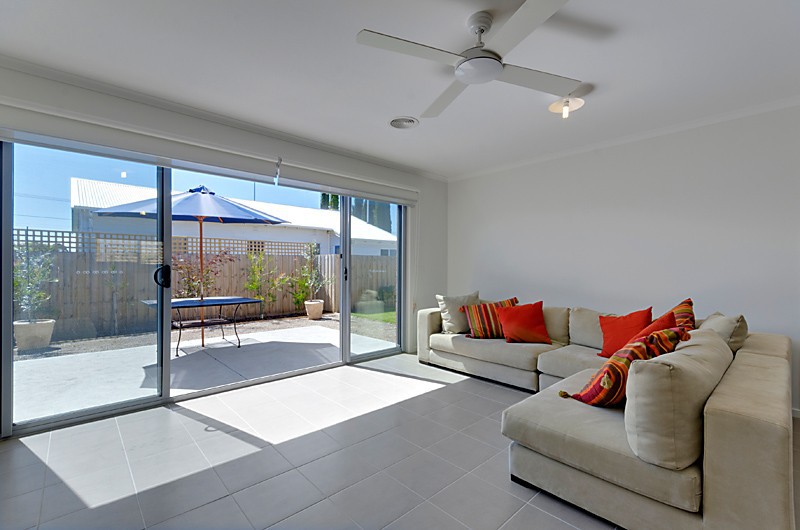 2/4 Birdsey Street, East Geelong, VIC 3219, East Geelong - Thumbnail 4