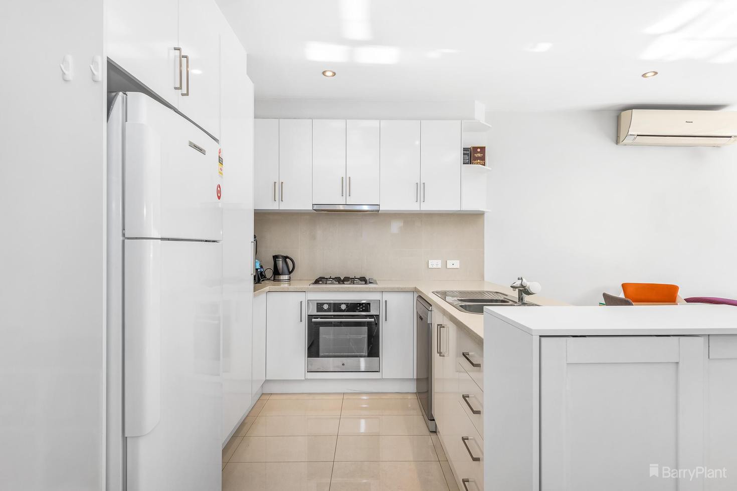2/4 Browns Avenue, Ringwood, VIC 3134, Ringwood - Thumbnail 4