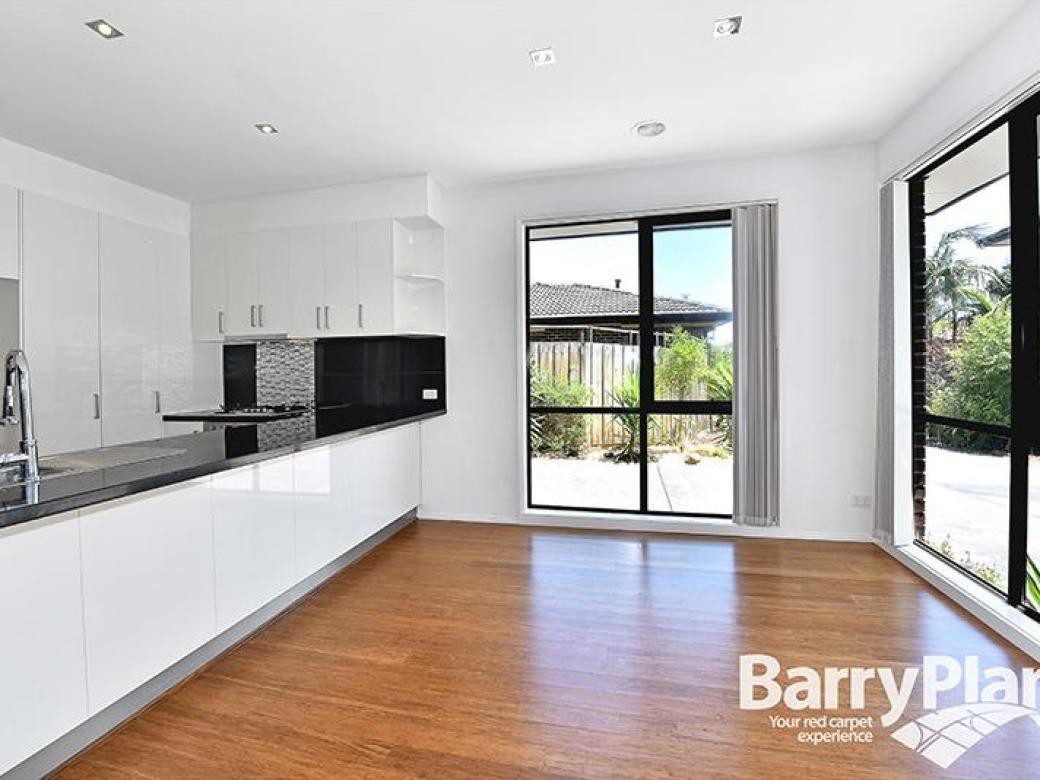 2/4 Bruford Avenue, Wheelers Hill, VIC 3150, Wheelers Hill - Thumbnail 3
