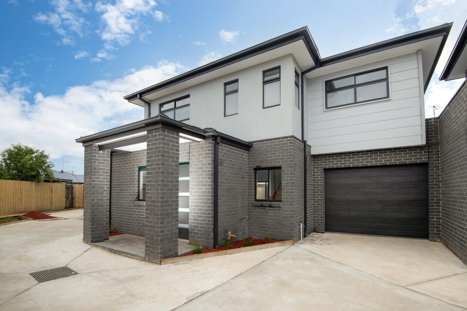 2/4 Cobargo CourtNorlane, VIC 3214