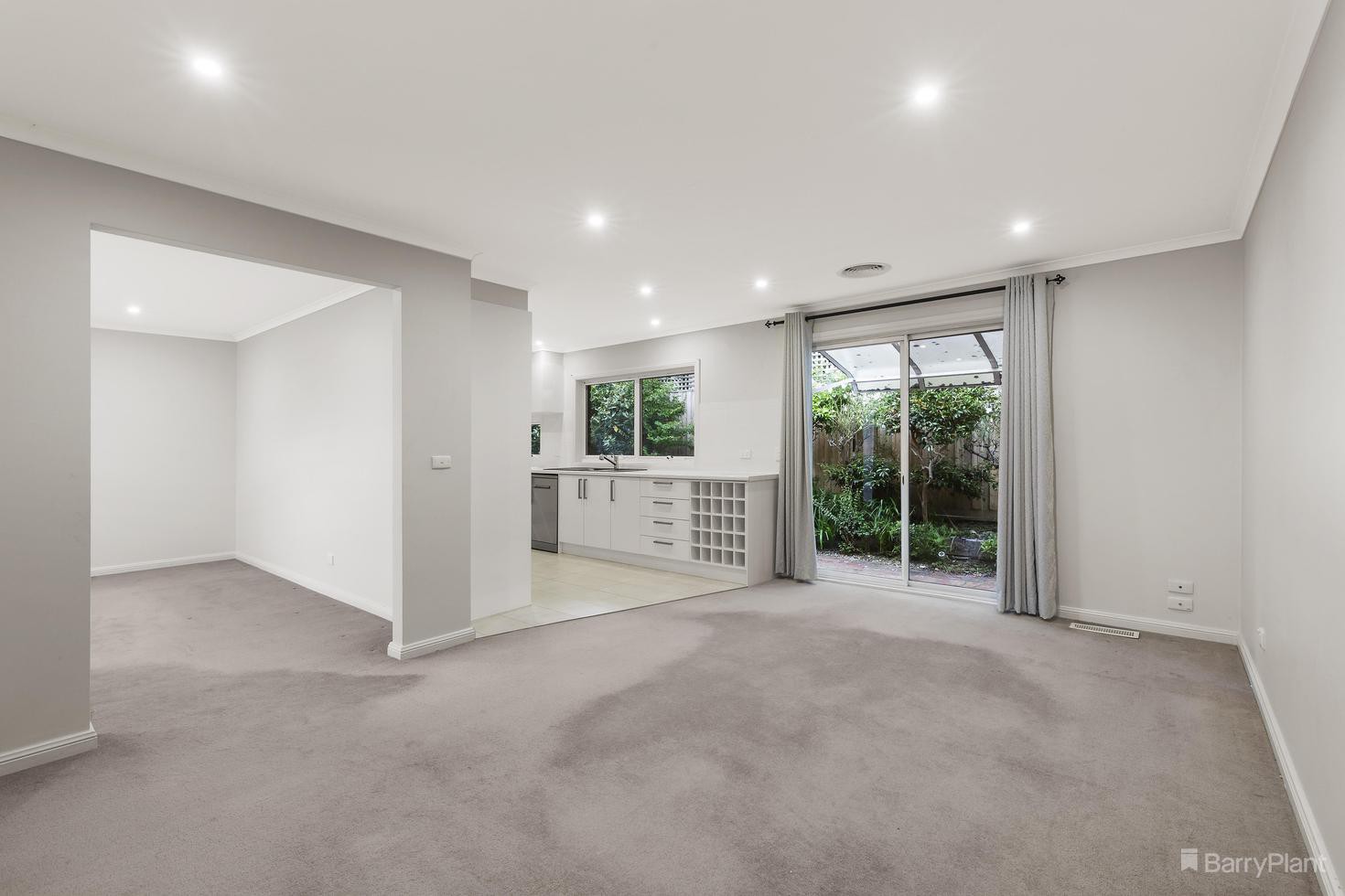 2/4 Collins Street, Box Hill, VIC 3128, Box Hill - Thumbnail 4