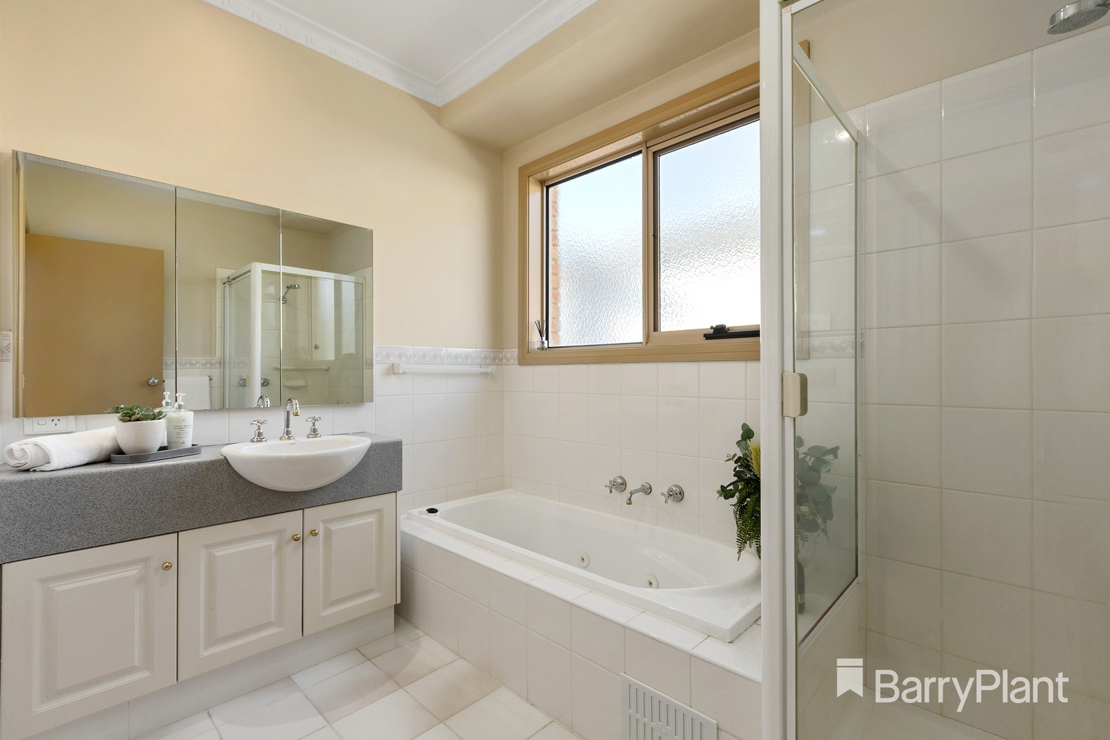 2/4 Garrisson Drive, Glen Waverley, VIC 3150, Glen Waverley - Thumbnail 7