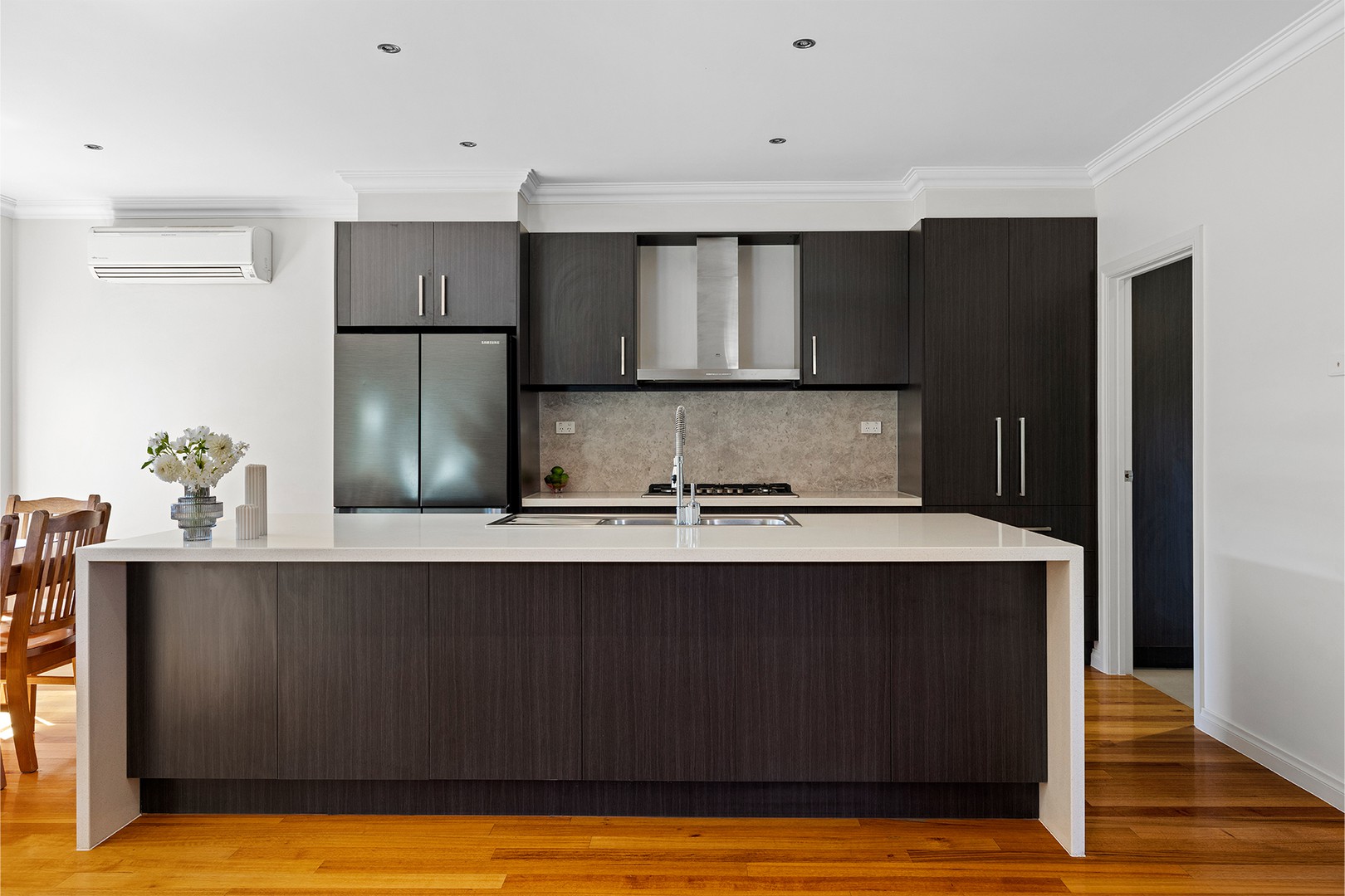 2/4 George Street, Reservoir, VIC 3073, Reservoir - Thumbnail 2