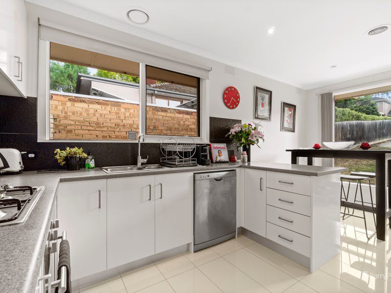 2/4 Greendale Road, Doncaster East, VIC 3109, Doncaster East - Thumbnail 2