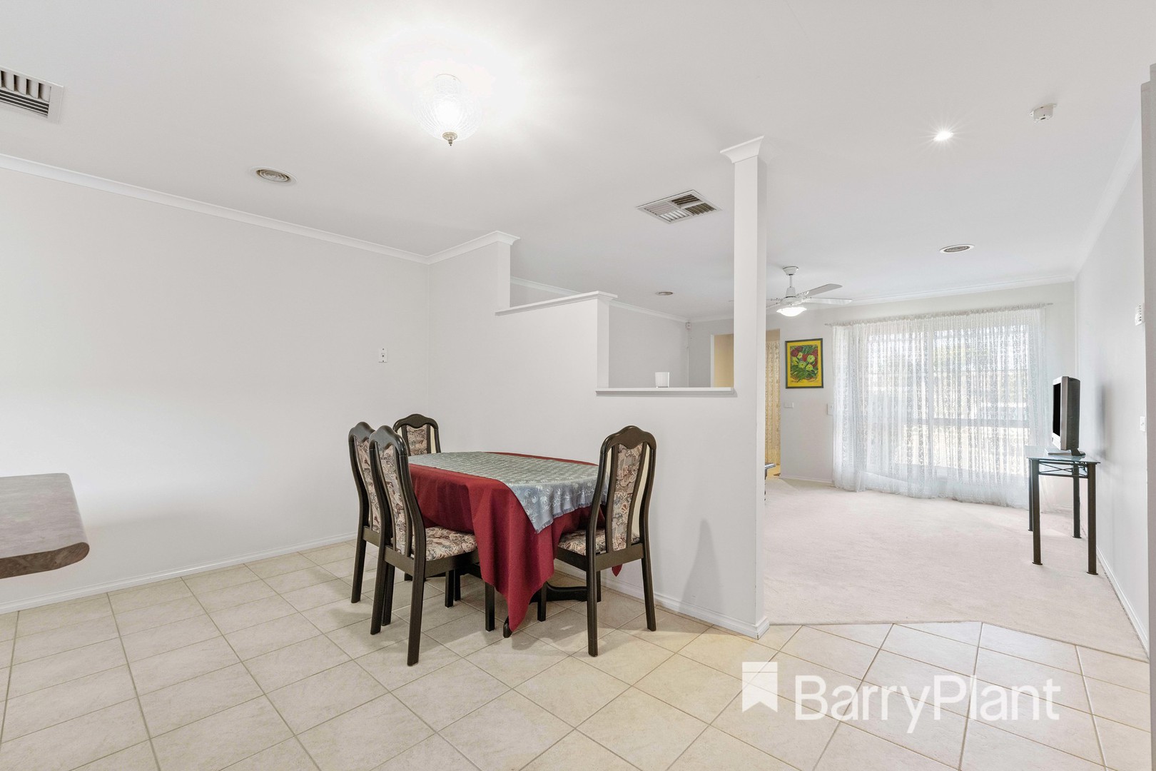 2/4 Hotham Crescent, Hoppers Crossing, VIC 3029, Hoppers Crossing - Thumbnail 5
