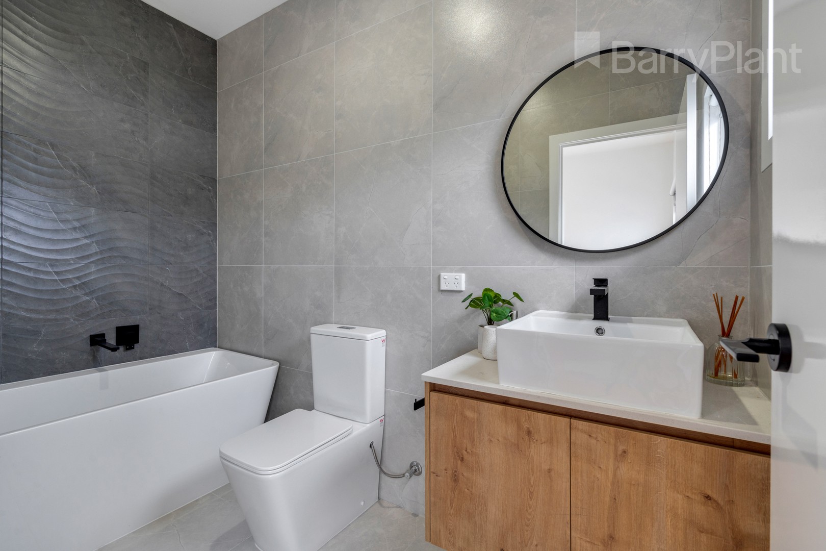 2/4 Mattea Court, Reservoir, VIC 3073, Reservoir - Thumbnail 6
