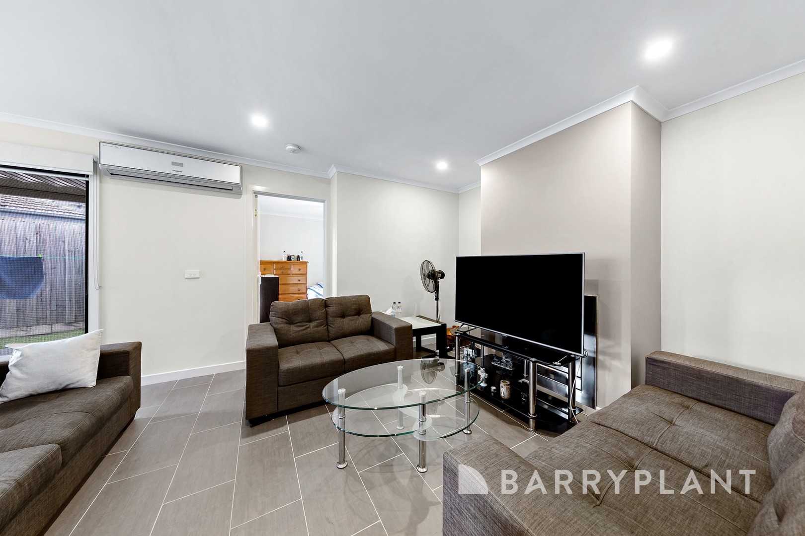 2/4 McRae Avenue, St Albans, VIC 3021, St Albans - Thumbnail 3