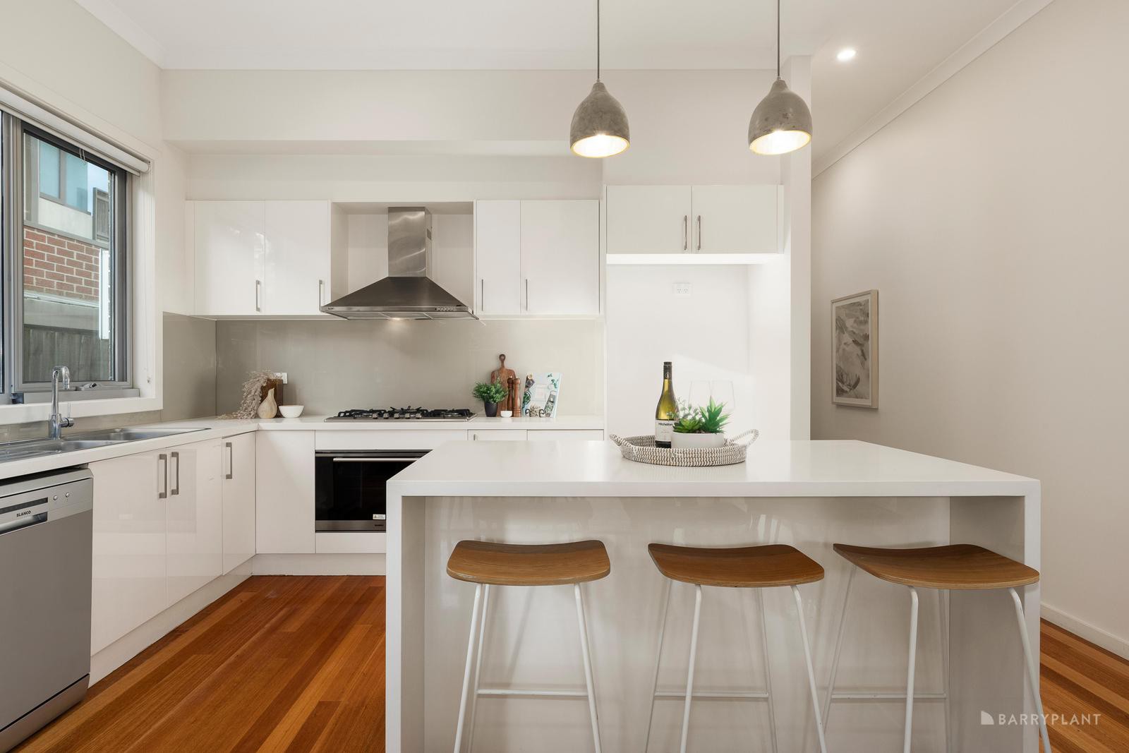 2/4 Milne Street, Mitcham, VIC 3132, Mitcham - Thumbnail 4
