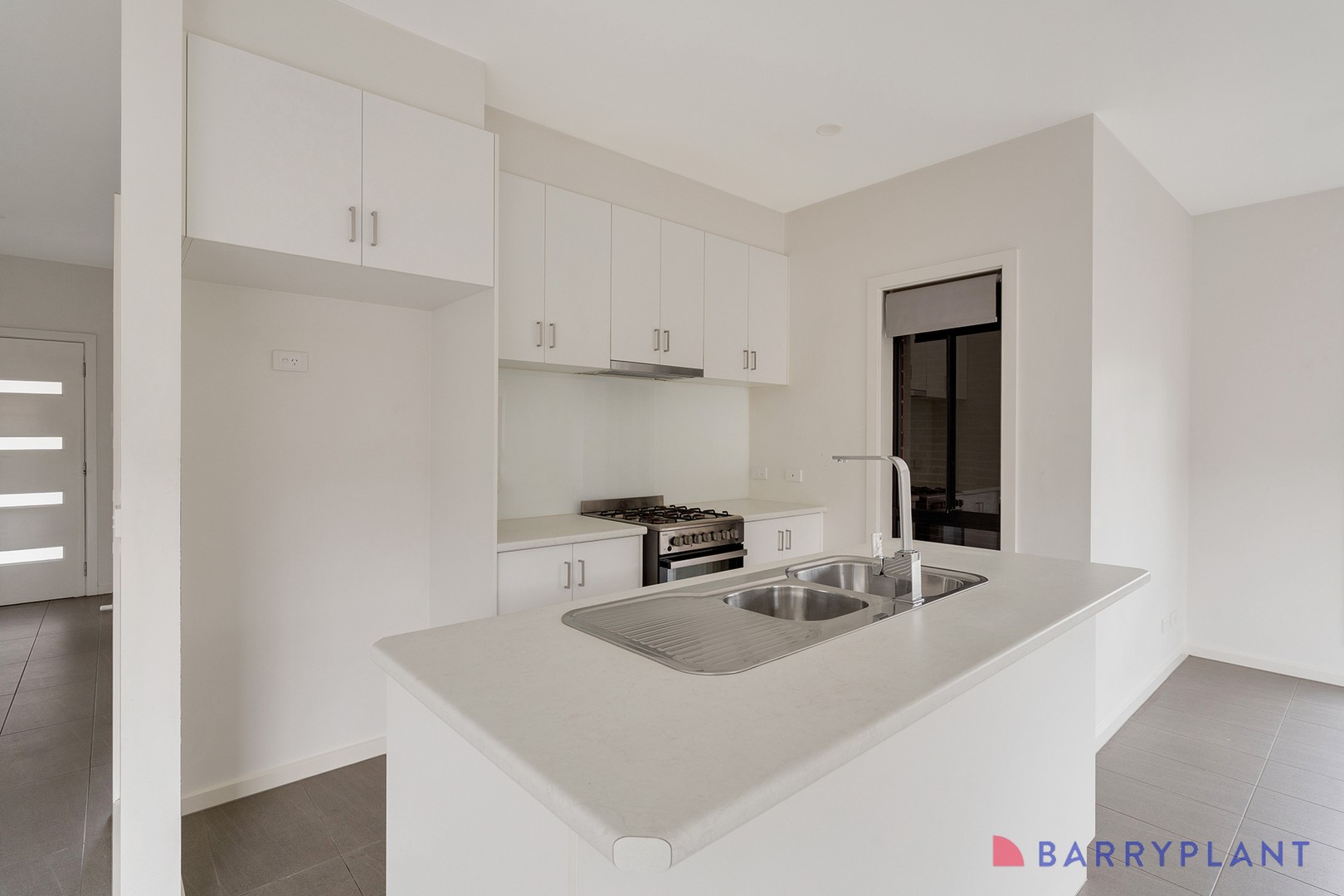 2/4 Pine Street, Thomastown, VIC 3074, Thomastown - Thumbnail 3