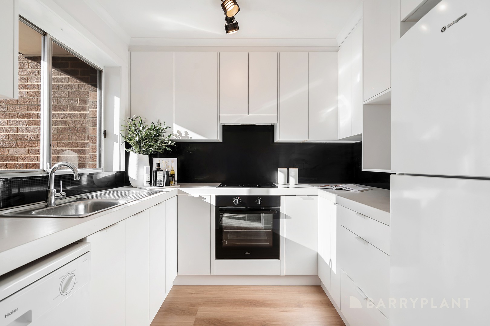 2/4 Pointside Avenue, Bayswater North, VIC 3153, Bayswater North - Thumbnail 3