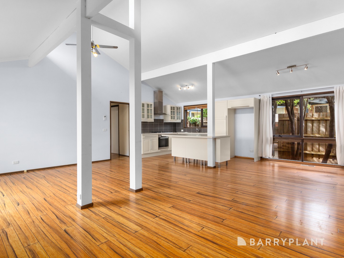 2/4 Prior Court, Rowville, VIC 3178, Rowville - Thumbnail 2