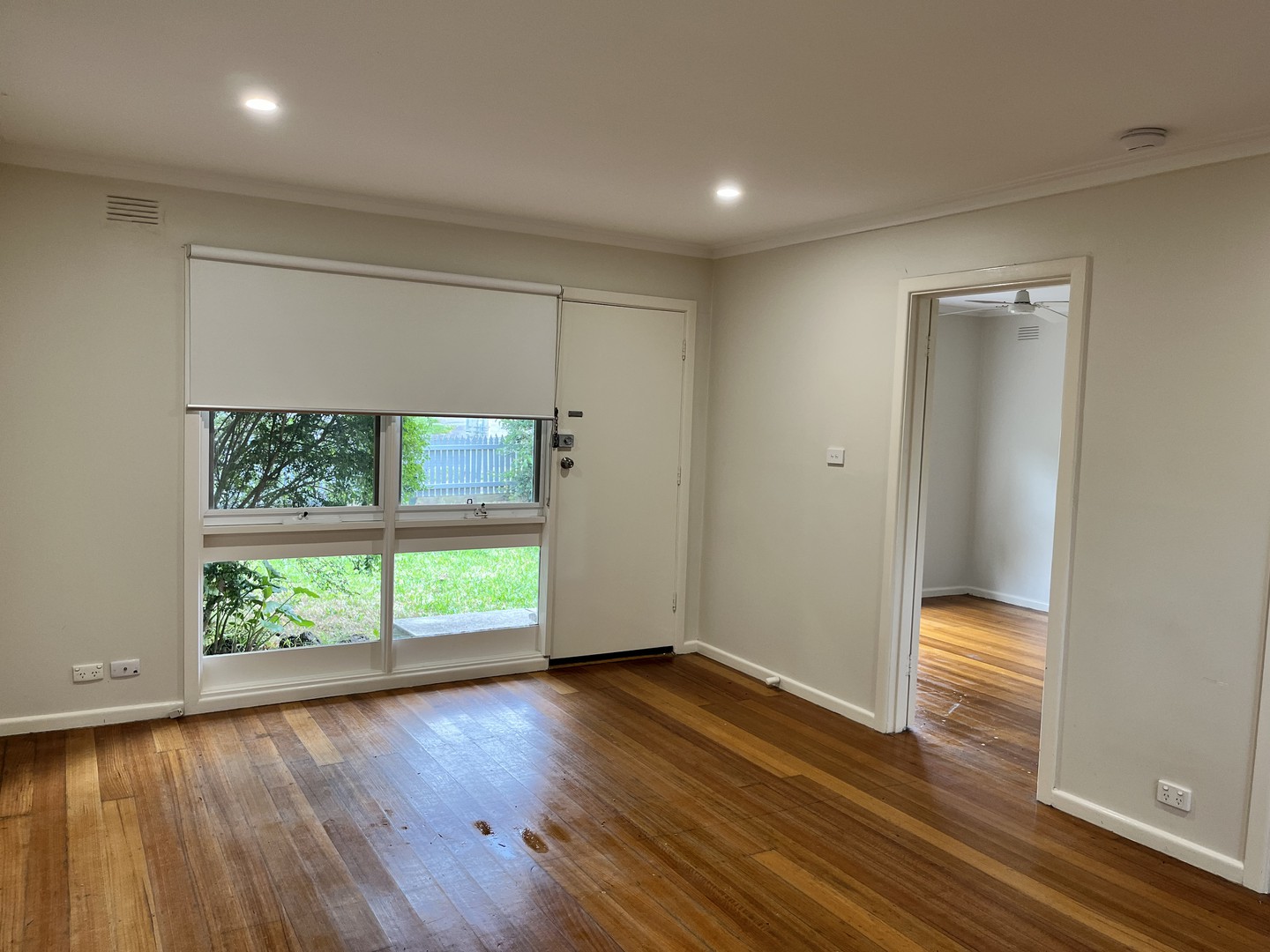 2/4 Wallace Road, Bayswater, VIC 3153, Bayswater - Thumbnail 4