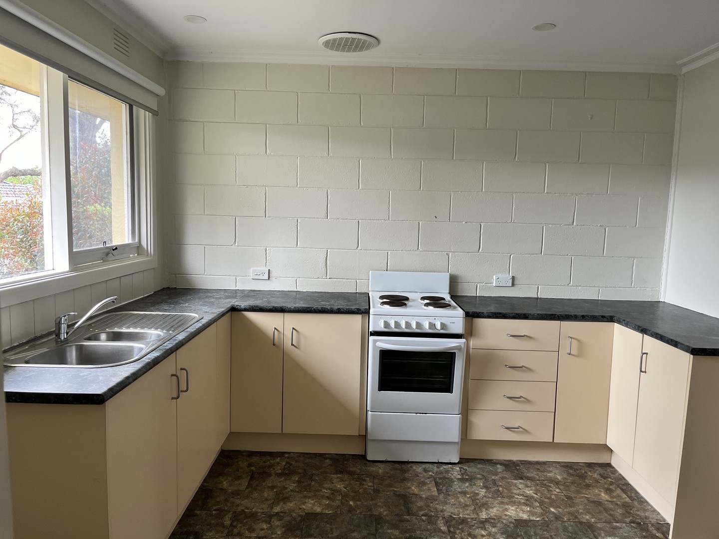 2/4 Wallace Road, Bayswater, VIC 3153, Bayswater - Thumbnail 6