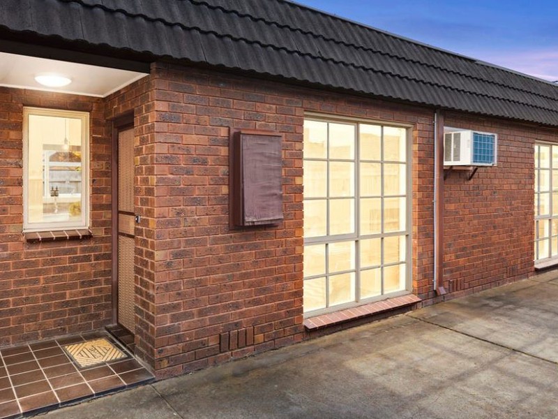 2/40 Crawley Street, Reservoir, VIC 3073 - Image - 03/11/2025