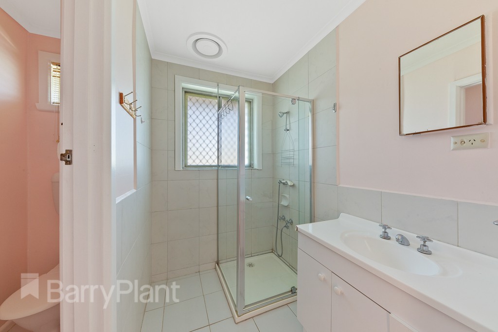 2/40 East Esplanade, St Albans, VIC 3021, St Albans - Thumbnail 3