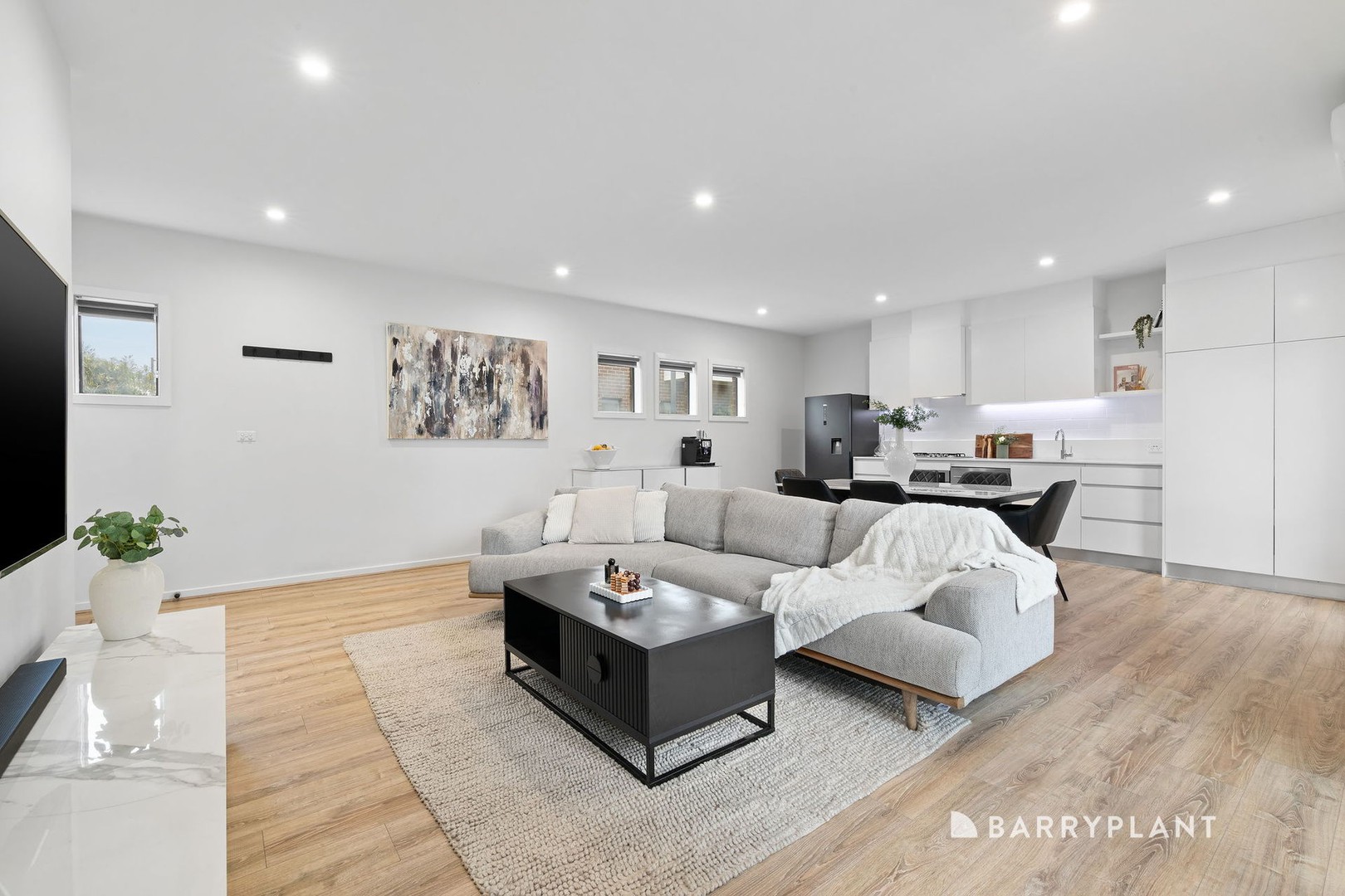 2/40 Gorge Road, South Morang, VIC 3752 - Thumbnail 2 - 03/06/2026