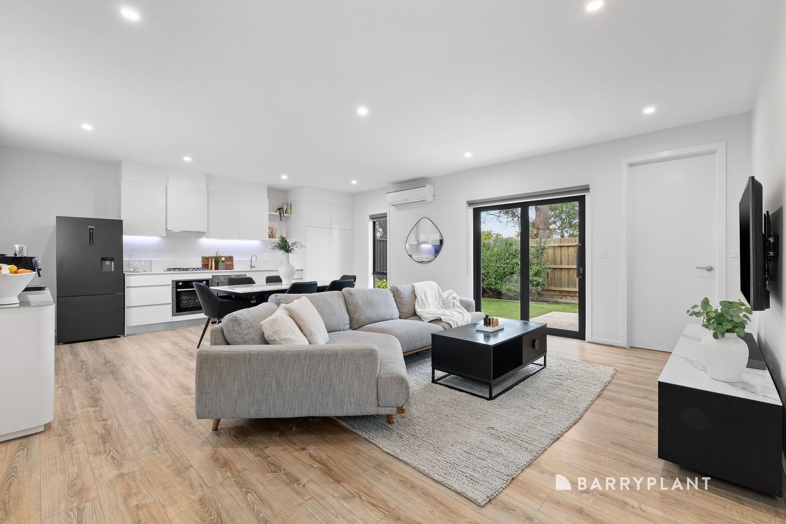 2/40 Gorge Road, South Morang, VIC 3752, South Morang - Thumbnail 6