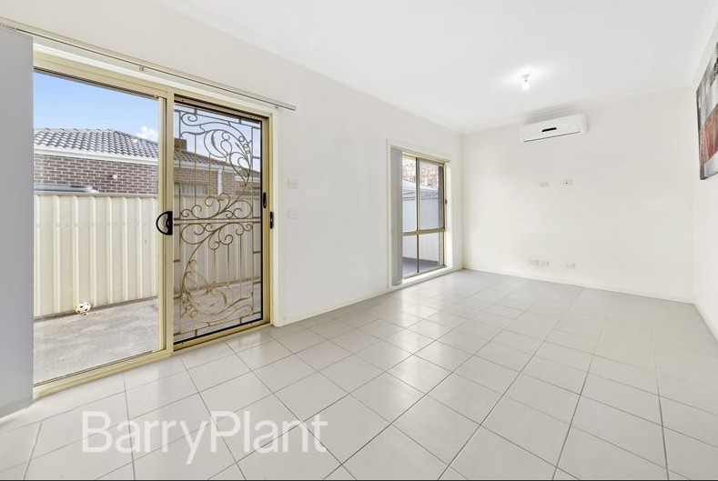 2/40 Mccubbin Way, Caroline Springs, VIC 3023, Caroline Springs - Thumbnail 3