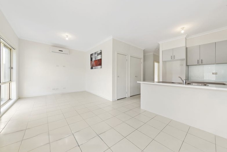 2/40 Mccubbin Way, Caroline Springs, VIC 3023, Caroline Springs - Thumbnail 4