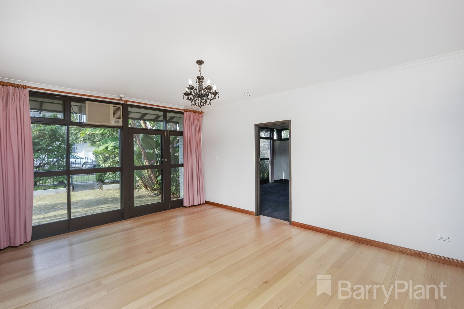 2/400 Geelong Road  Road, West Footscray, VIC 3012, West Footscray - Thumbnail 5