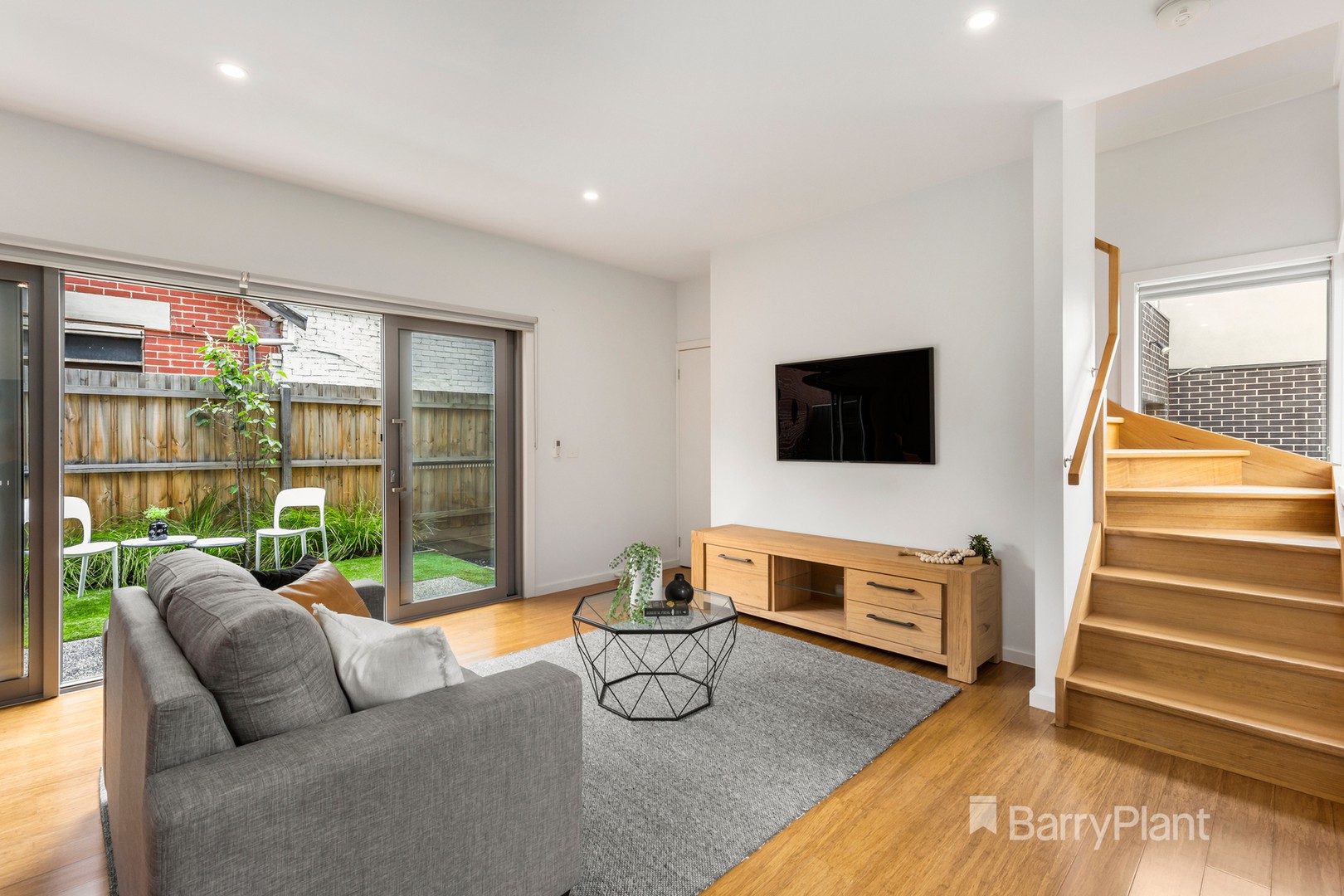 2/401 Murray RoadPreston, VIC 3072, Preston - Thumbnail 3