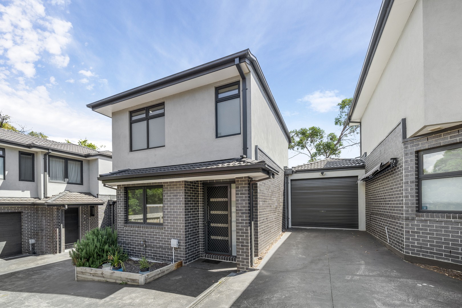 2/406 Canterbury Road, Forest Hill, VIC 3131 - Thumbnail 1 - 16/05/2024