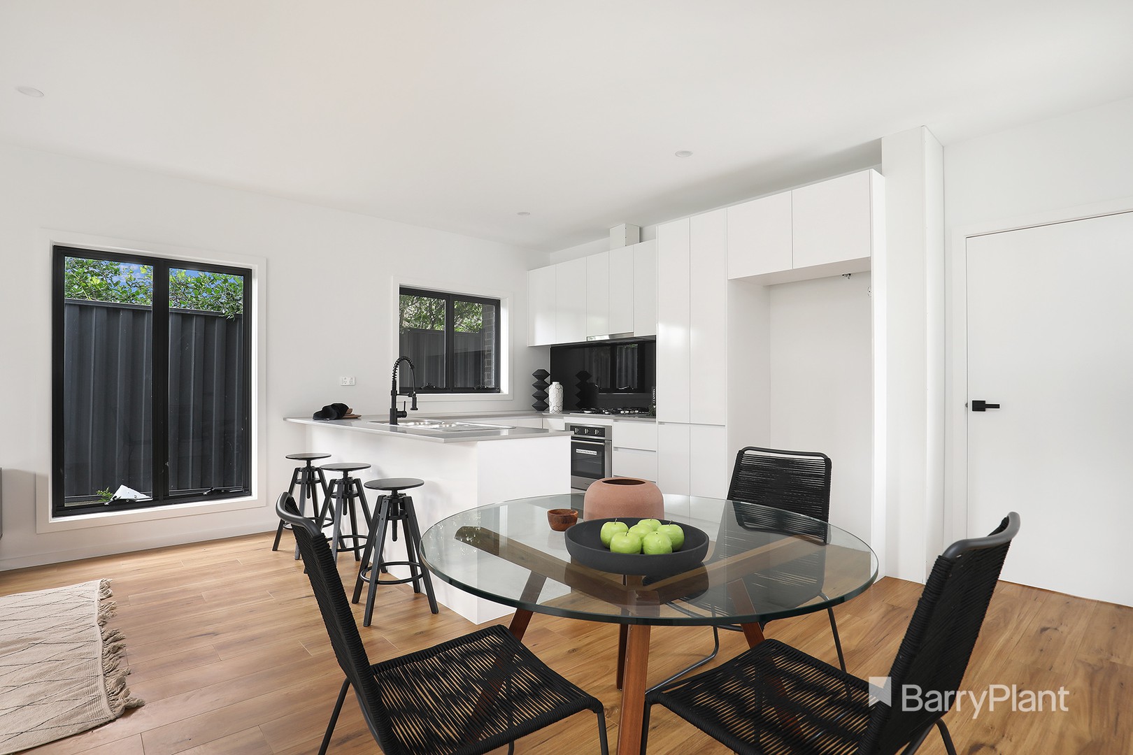 2/42 Hales Crescent, Jacana, VIC 3047, Jacana - Thumbnail 4