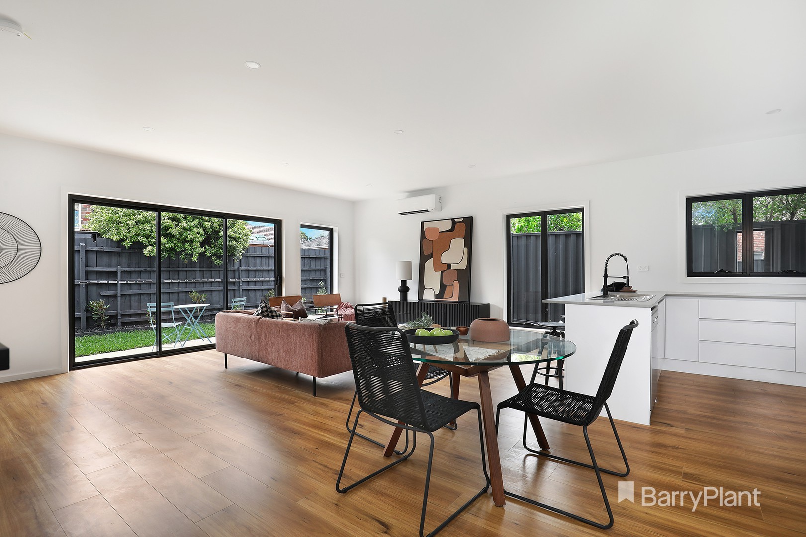 2/42 Hales Crescent, Jacana, VIC 3047, Jacana - Thumbnail 5