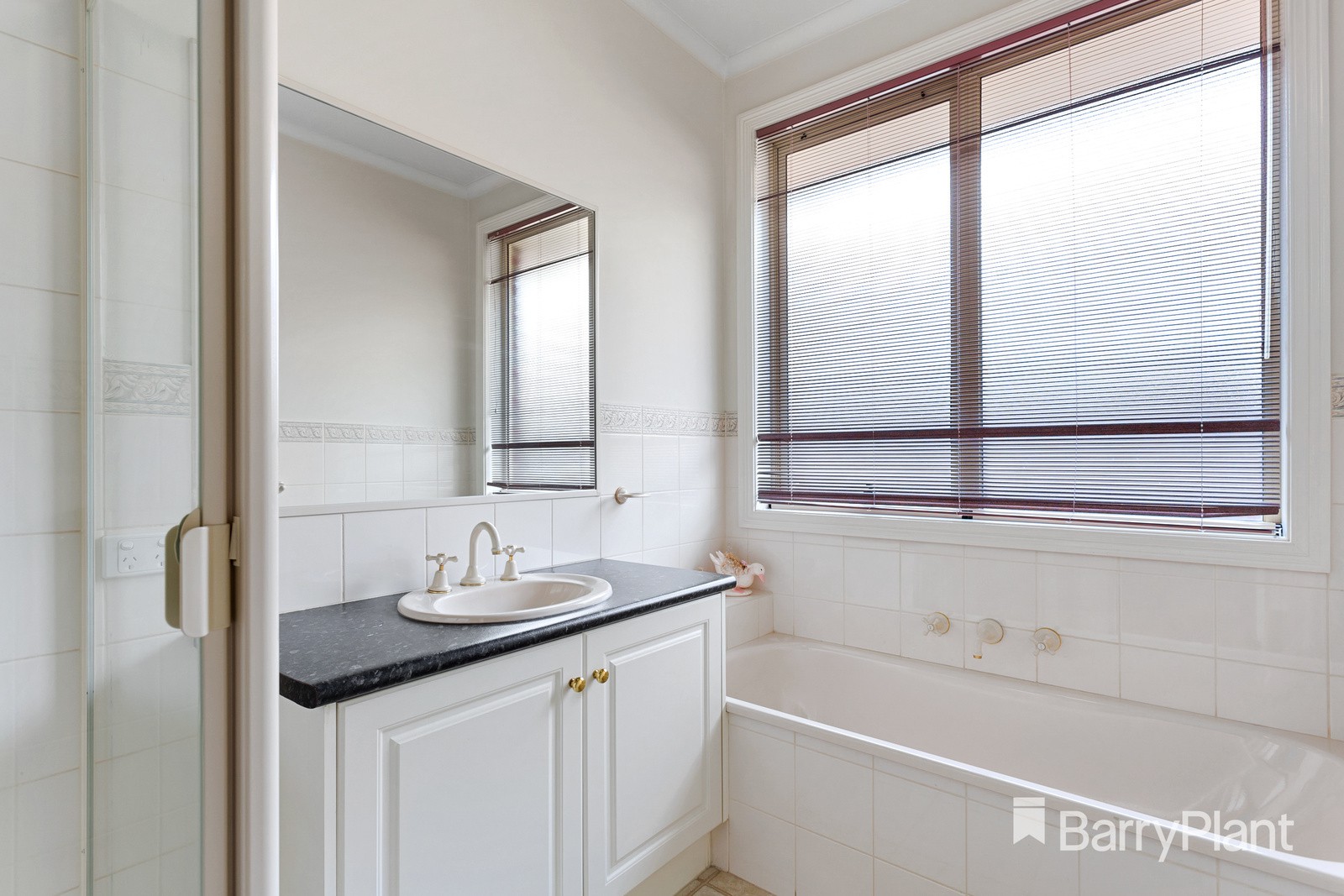 2/42 Myrtle Street, Glen Waverley, VIC 3150, Glen Waverley - Thumbnail 6