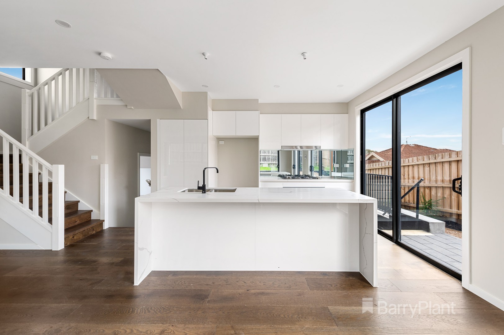 2/42 Para Road, Montmorency, VIC 3094, Montmorency - Thumbnail 2