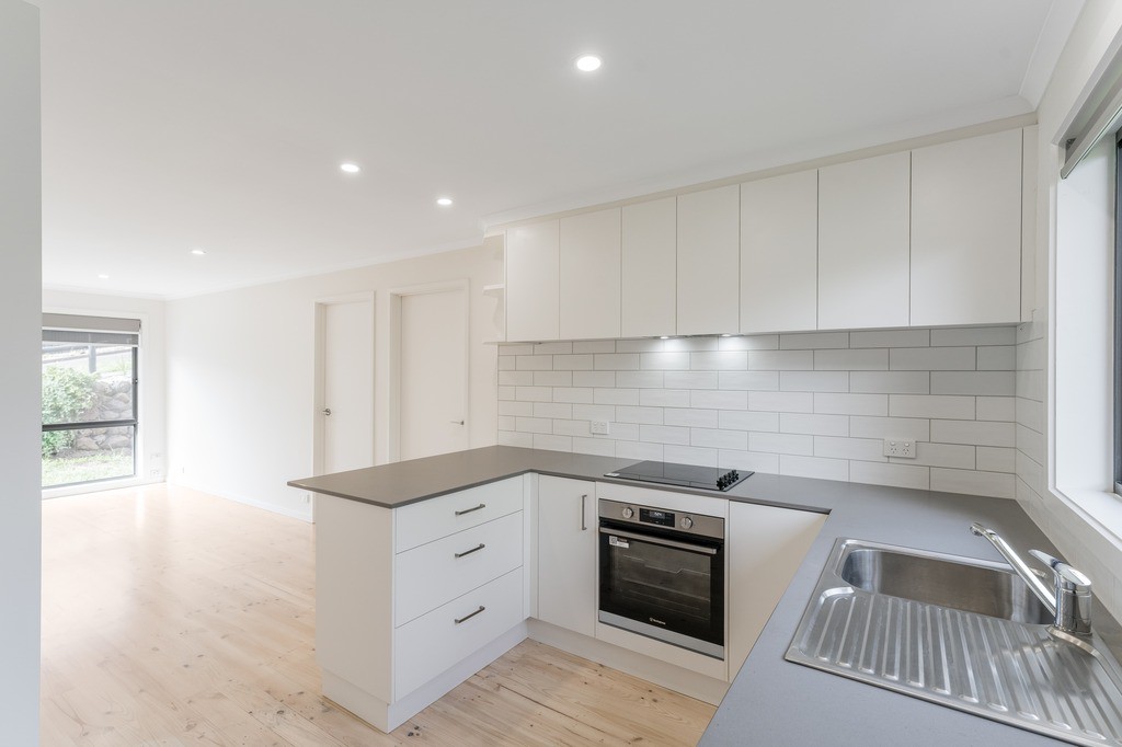 2/42 Sanglen Terrace, Belmont, VIC 3216, Belmont - Thumbnail 2
