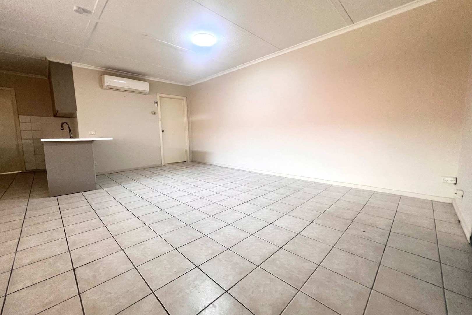 2/43-45 Conrad Street, St Albans, VIC 3021, St Albans - Thumbnail 2