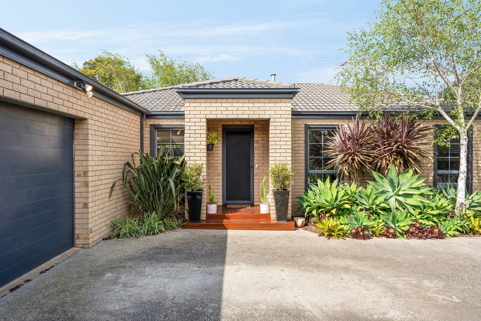 2/43 Fogarty AvenueHighton, VIC 3216, Highton - Thumbnail 2