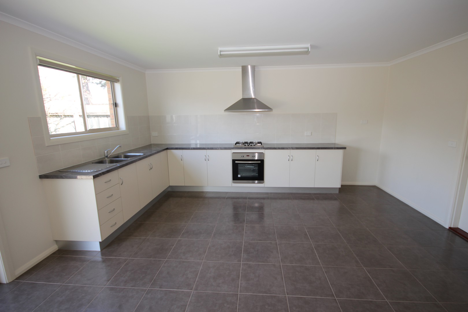2/43 Libau Avenue, Bell Park, VIC 3215, Bell Park - Thumbnail 4
