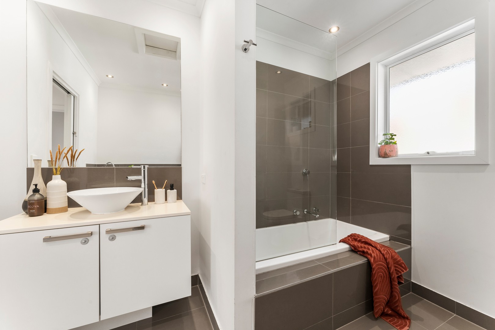 2/43 Surrey Street, Pascoe Vale, VIC 3044, Pascoe Vale - Thumbnail 7