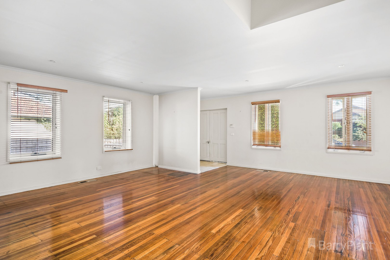 2/44 Collins  Street, Mentone, VIC 3194 - Thumbnail 1 - 23/09/2021