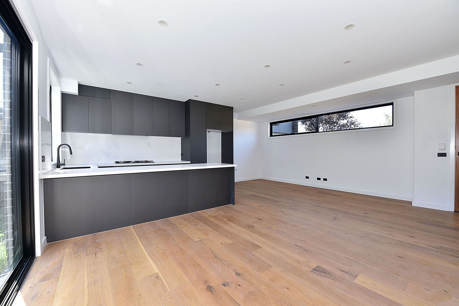 2/44 Elstone Avenue, Airport West, VIC 3042, Airport West - Thumbnail 2