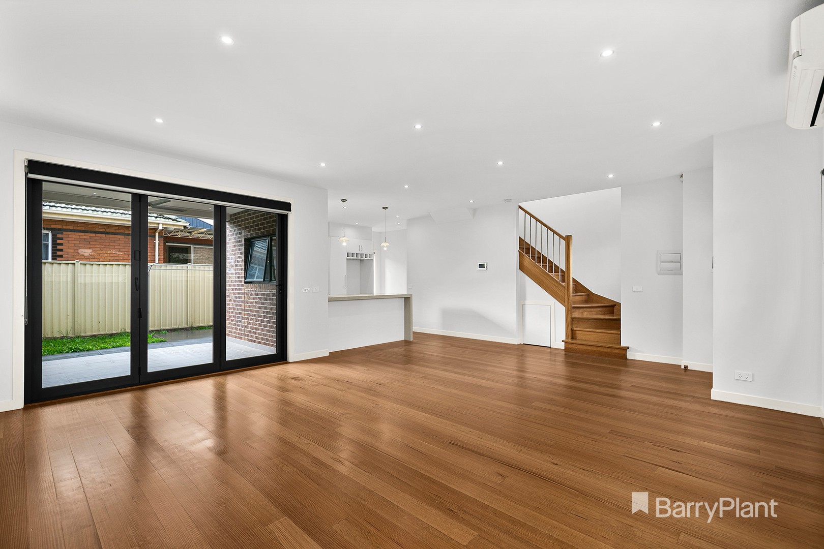 2/44 Leonard Avenue, Glenroy, VIC 3046, Glenroy - Thumbnail 2