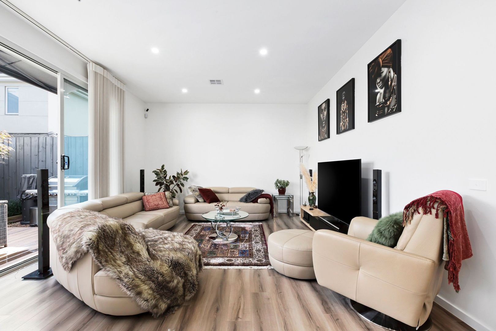 2/45 Hamilton Street, Niddrie, VIC 3042, Niddrie - Thumbnail 2