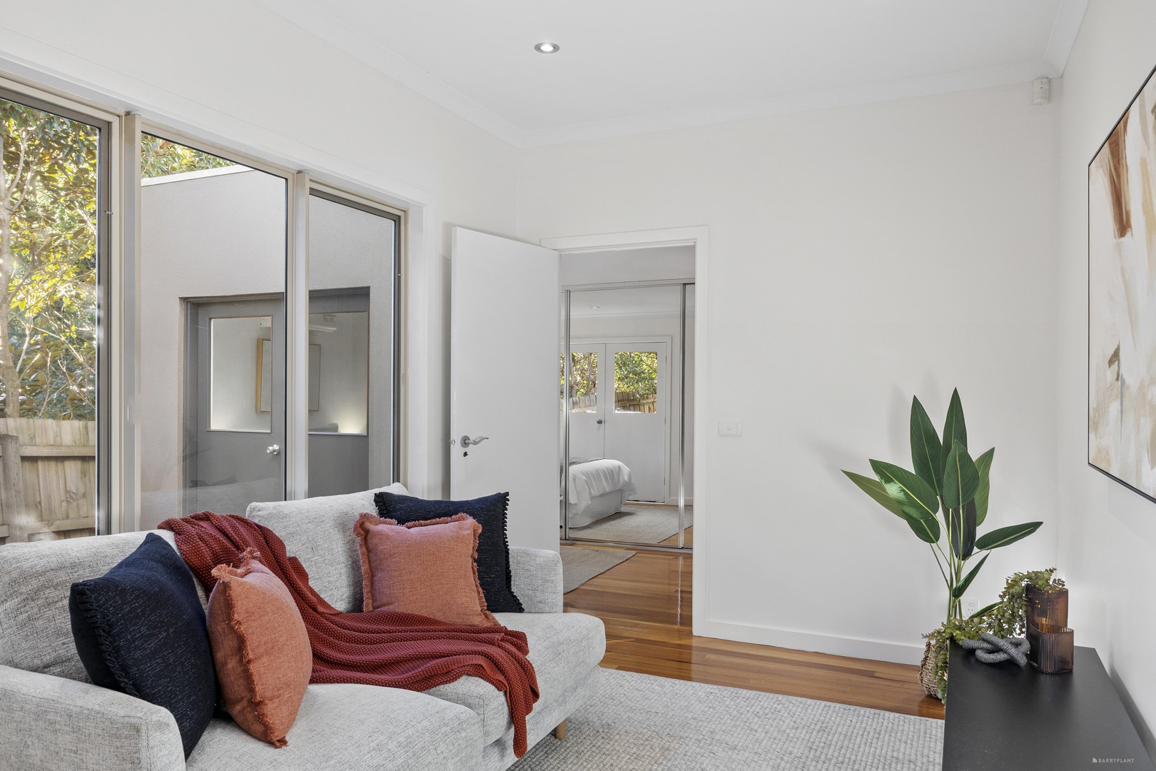 2/451 Springfield Road, Mitcham, VIC 3132, Mitcham - Thumbnail 3