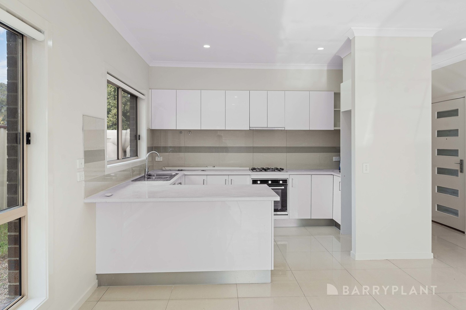 2/46 Erica Avenue, St Albans, VIC 3021, St Albans - Thumbnail 3