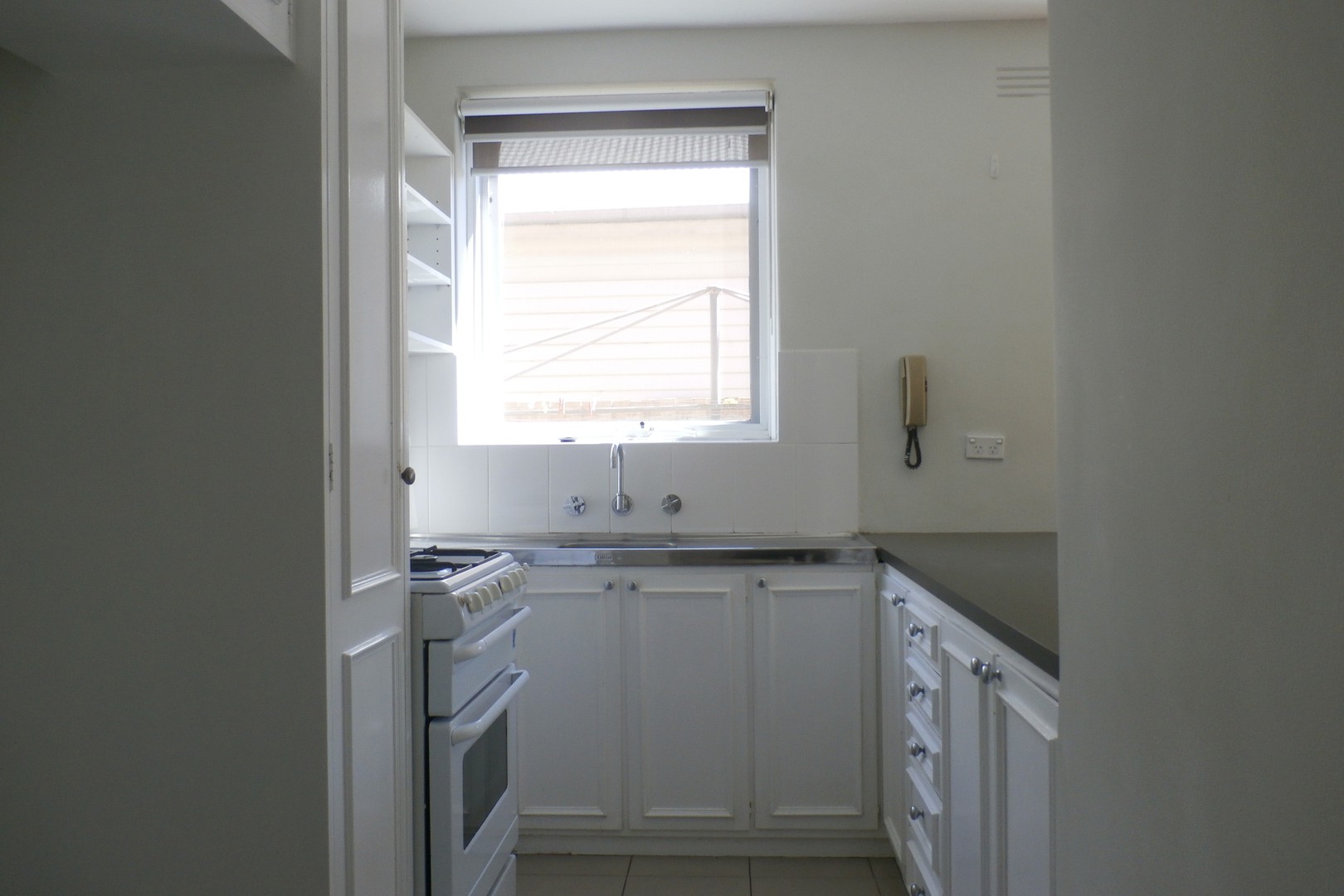 2/46 Smith Street, Thornbury, VIC 3071, Thornbury - Thumbnail 3