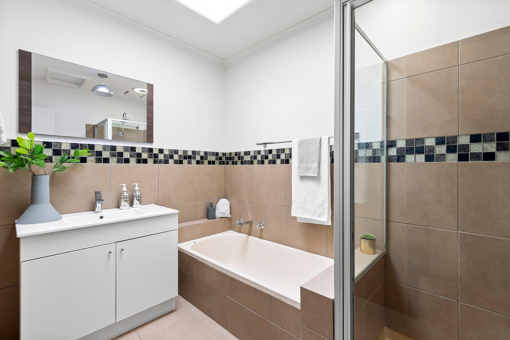 2/47 Austin Crescent, Pascoe Vale, VIC 3044, Pascoe Vale - Thumbnail 4
