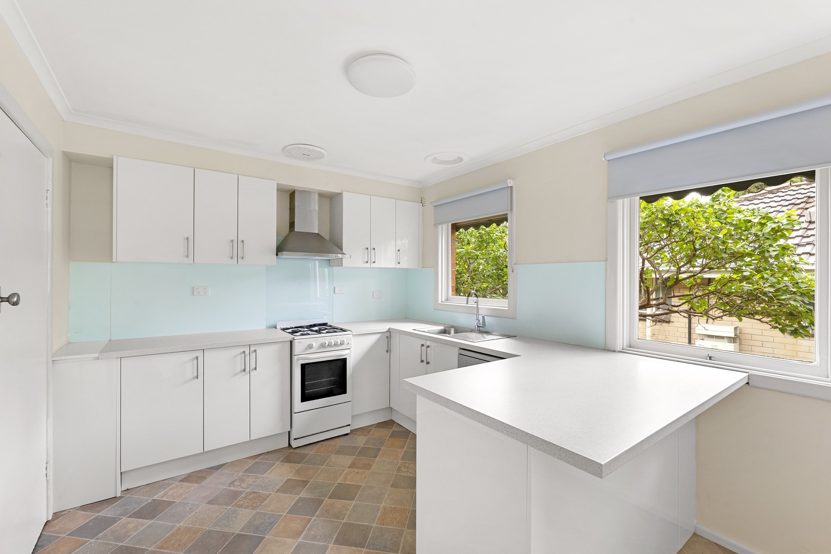 2/47 Packham Street, Box Hill North, VIC 3129, Box Hill North - Thumbnail 3