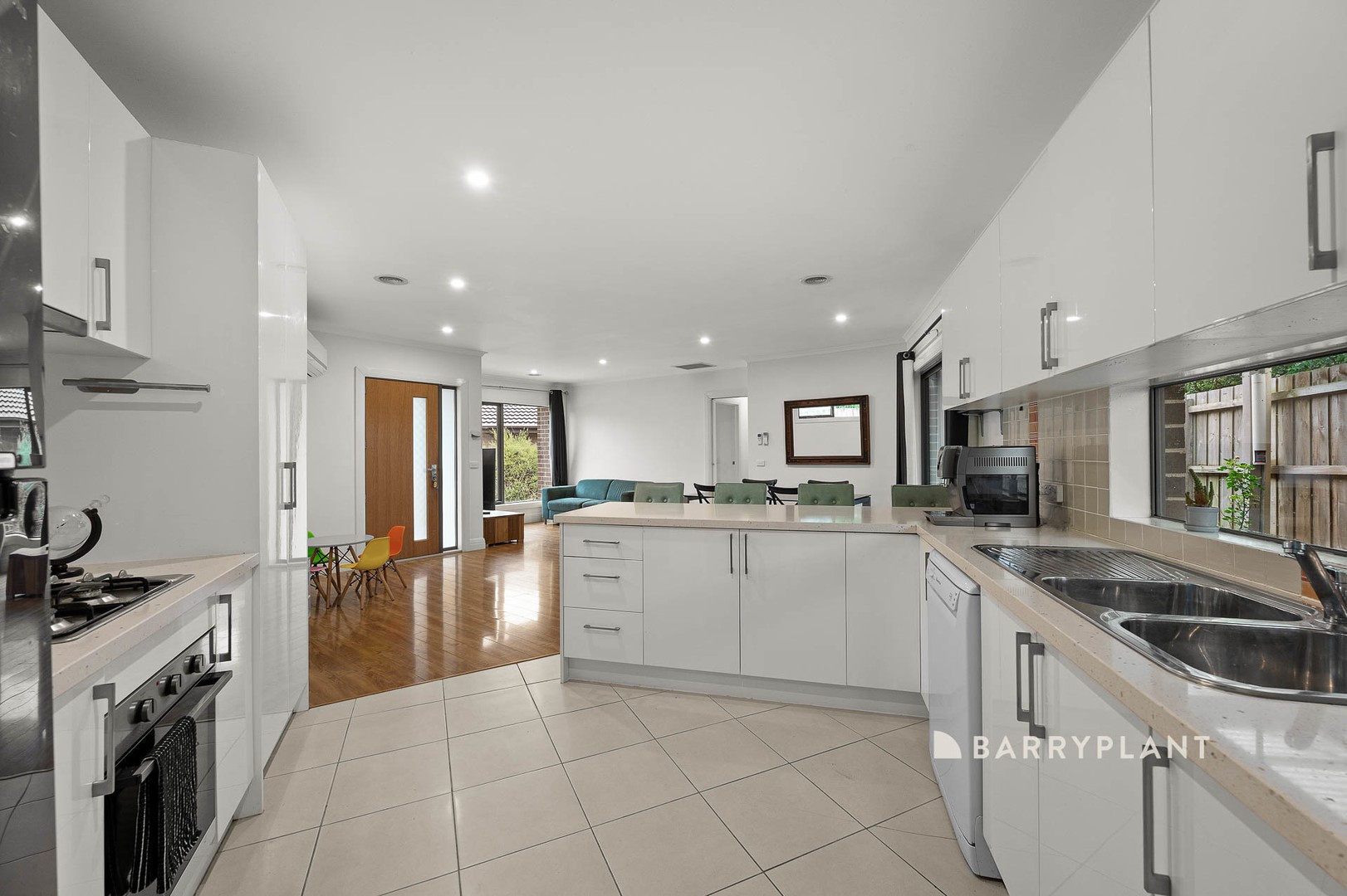 2/47 Upton Crescent, Narre Warren, VIC 3805, Narre Warren - Thumbnail 2