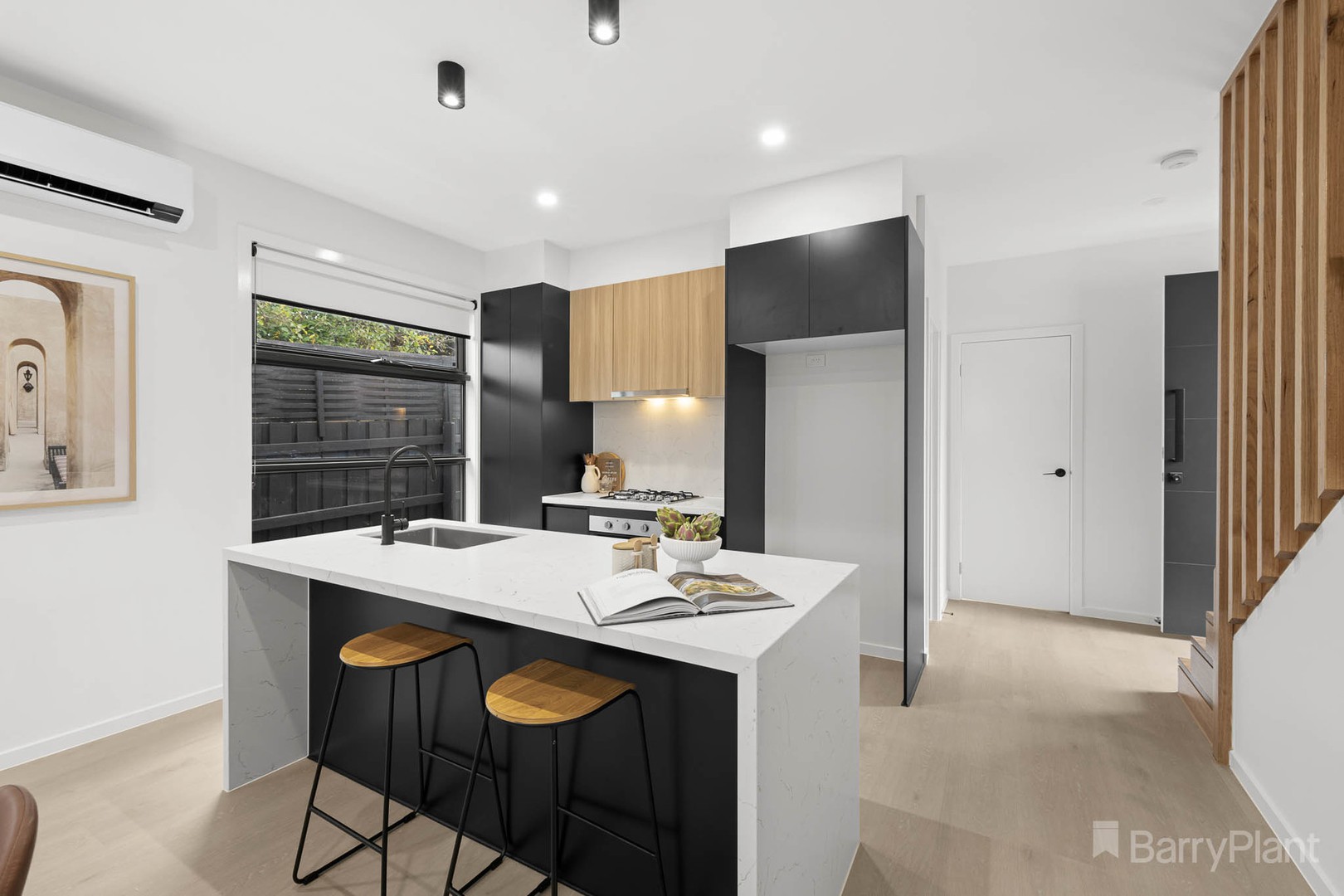 2/48 Hanley Street, Narre Warren, VIC 3805, Narre Warren - Thumbnail 2
